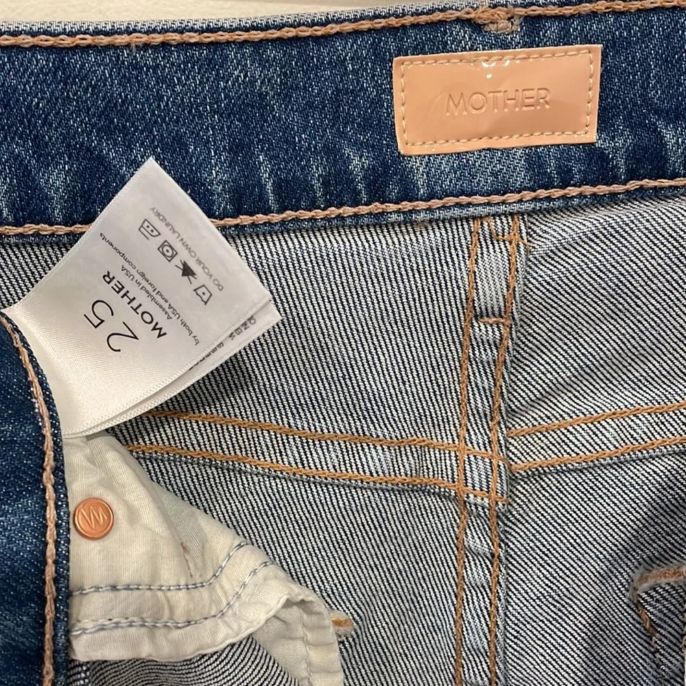 Mid Rise Jeans - Picture 4 of 4
